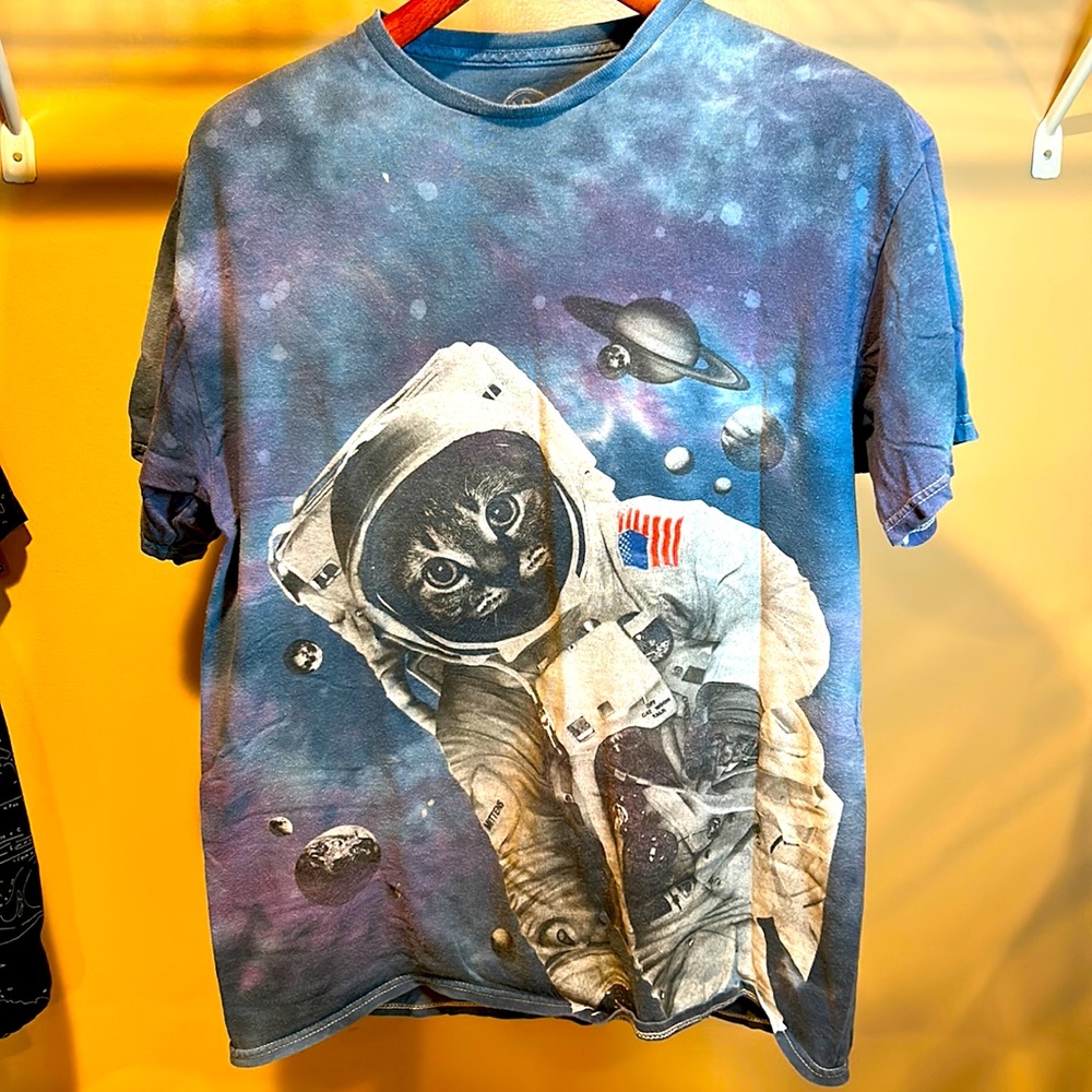 Astronaut Cat Graphic Tee - Blue